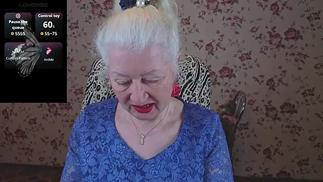 Snapshot of Maya_Mayflower chatting on 05.01.26 Maya Mayflower online show from 05.01.26