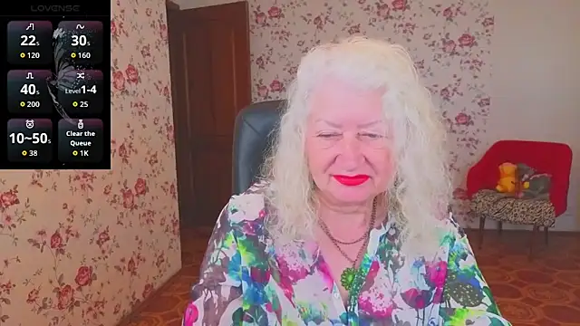 Snapshot of Maya_Mayflower chatting on 05.25.26 Maya Mayflower online show from 05.25.26