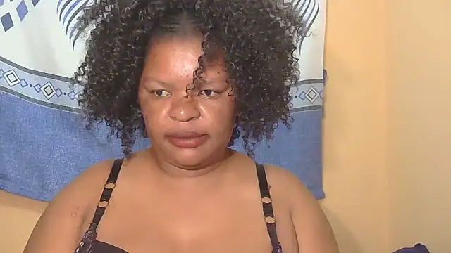 Snapshot of ebony_rose11 chatting on 09.13.25 ebony rose11 online show from 09.13.25