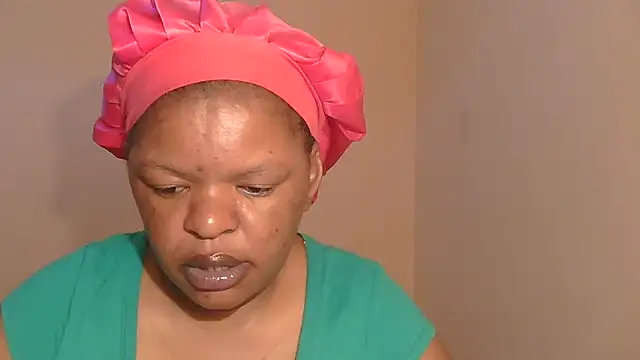 Snapshot of ebony_rose11 chatting on 09.29.25 ebony rose11 online show from 09.29.25