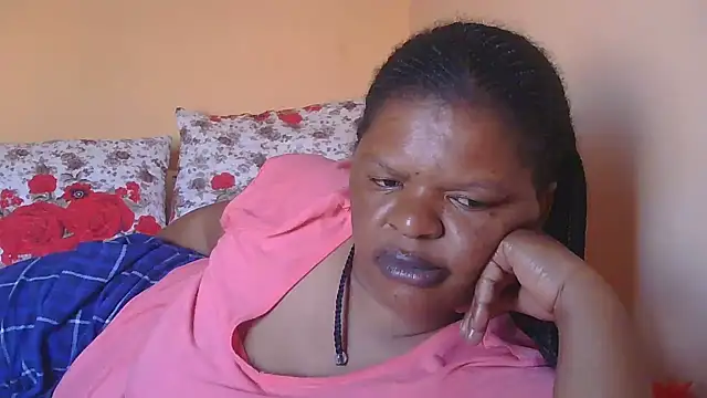 Snapshot of ebony_rose11 chatting on 10.23.25 ebony rose11 online show from 10.23.25