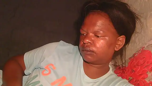 Snapshot of ebony_rose11 chatting on 03.02.26 ebony rose11 online show from 03.02.26