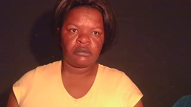 Snapshot of ebony_rose11 chatting on 05.14.26 ebony rose11 online show from 05.14.26