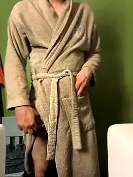 Snapshot of GM51-1988 chatting on 03.30.26 GM51-1988 online show from 03.30.26