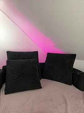 SpicyKylieFoxx online show from 04.08.26