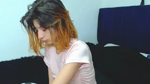 KratosAfroditacs online show from 10.11.25