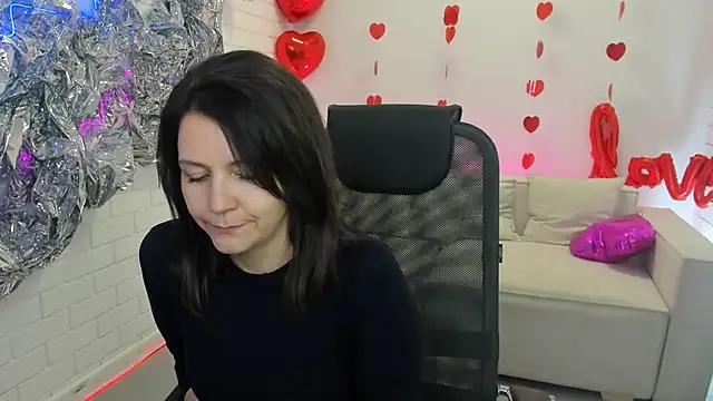 NicoleHitman online show from 03.13.25