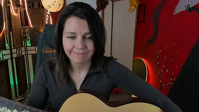 NicoleHitman online show from 03.17.25