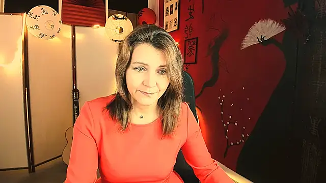 NicoleHitman online show from 10.19.25