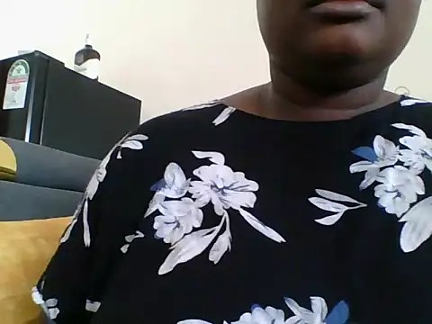 Nubian Nefertiti online show from 04.19.26