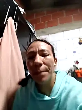 Snapshot of Antonela45 chatting on 02.14.26 Antonela45 online show from 02.14.26