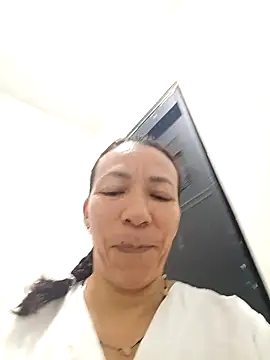 Snapshot of Antonela45 chatting on 02.14.26 Antonela45 online show from 02.14.26