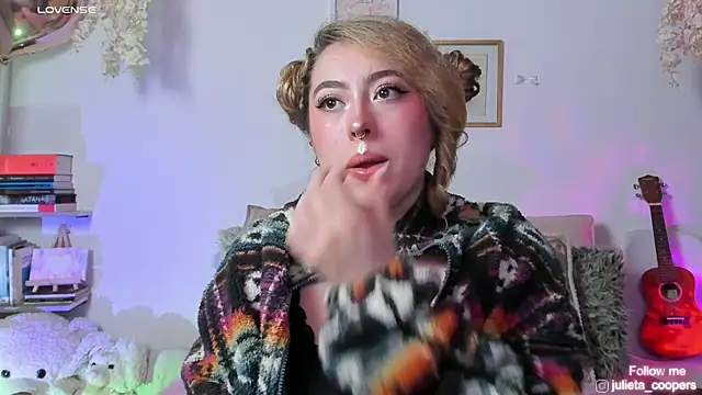 julieta cooper20 online show from 03.31.26