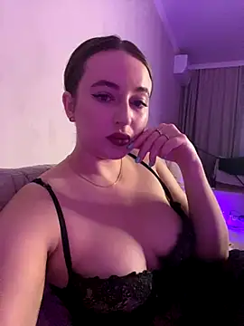 AlisaQSky online show from 10.25.25