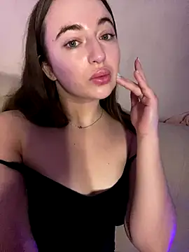 AlisaQSky online show from 11.11.25