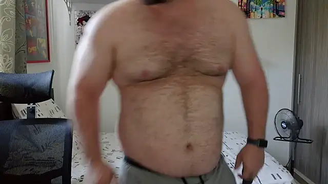 Snapshot of Edmund98 chatting on 02.09.26 Edmund98 online show from 02.09.26