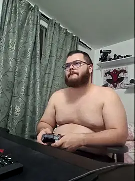 Snapshot of Edmund98 chatting on 02.16.26 Edmund98 online show from 02.16.26