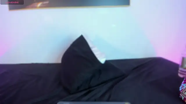 Snapshot of SahraJohnsonn chatting on 03.11.25 SahraJohnsonn online show from 03.11.25
