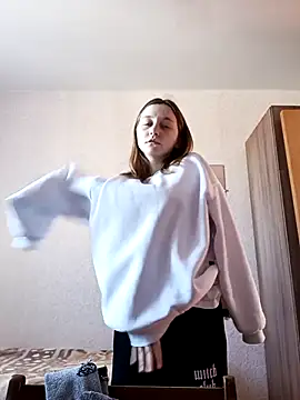 Snapshot of Bonechka chatting on 03.08.25 Bonechka online show from 03.08.25