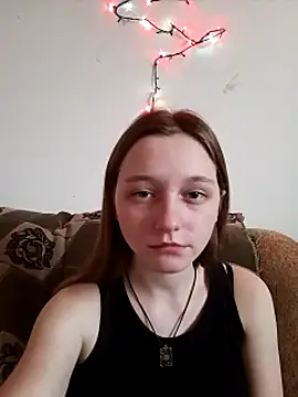 Snapshot of Bonechka chatting on 03.12.25 Bonechka online show from 03.12.25