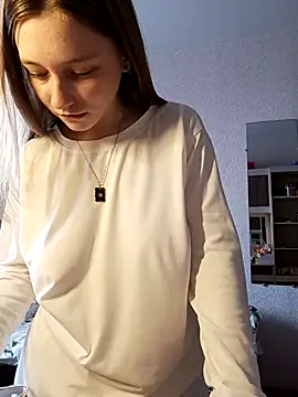 Snapshot of Bonechka chatting on 03.18.25 Bonechka online show from 03.18.25