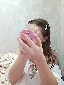 Snapshot of Bonechka chatting on 09.16.25 Bonechka online show from 09.16.25