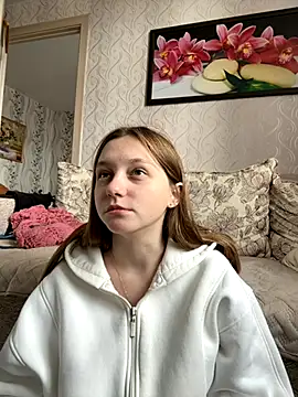 Snapshot of Bonechka chatting on 09.25.25 Bonechka online show from 09.25.25