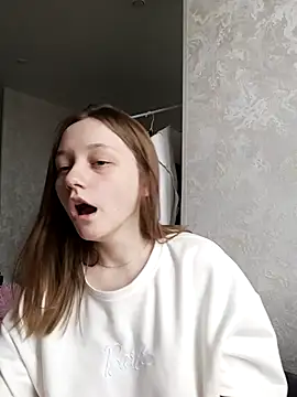 Snapshot of Bonechka chatting on 11.05.25 Bonechka online show from 11.05.25