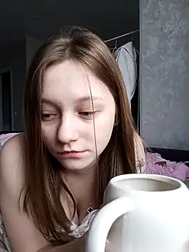 Snapshot of Bonechka chatting on 11.06.25 Bonechka online show from 11.06.25