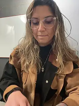 Snapshot of Isabella_Varella chatting on 02.03.26 Isabella Varella online show from 02.03.26