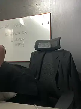 Snapshot of Isabella_Varella chatting on 02.12.26 Isabella Varella online show from 02.12.26