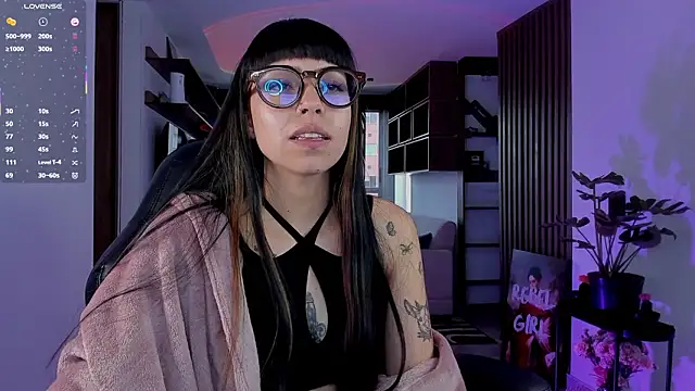 Saraa Desiree online show from 02.02.26