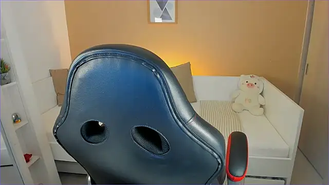 Snapshot of ValentinaMilann chatting on 02.05.26 ValentinaMilann online show from 02.05.26