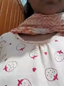 sexy-trisha1 online show from 11.06.25