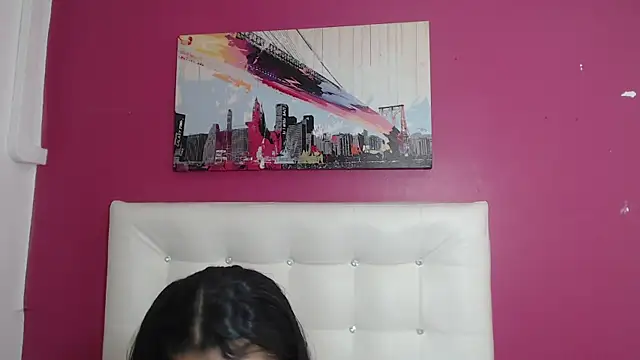 tiny sarah1 online show from 03.19.25