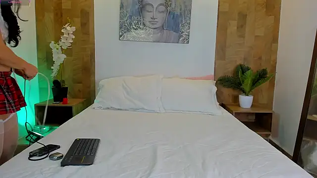 isabella winkler online show from 12.03.25