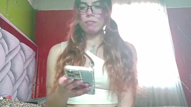 Snapshot of daniia_johns chatting on 09.19.25 daniia johns online show from 09.19.25