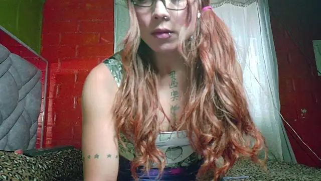 Snapshot of daniia_johns chatting on 10.08.25 daniia johns online show from 10.08.25