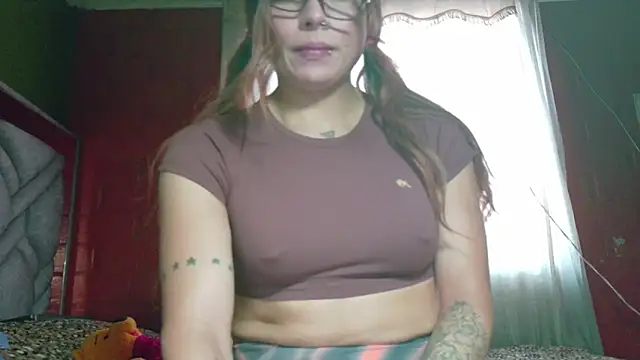 Snapshot of daniia_johns chatting on 10.16.25 daniia johns online show from 10.16.25