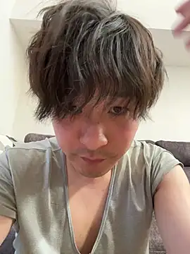 Snapshot of waka3232 chatting on 05.19.26 waka3232 online show from 05.19.26