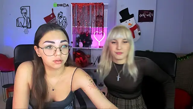 Snapshot of kiki_swan chatting on 01.07.26 kiki swan online show from 01.07.26