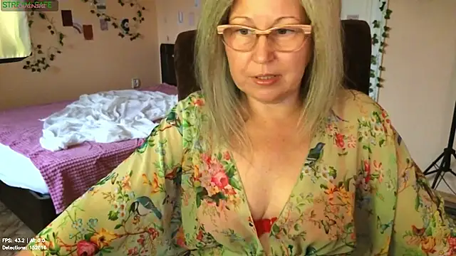 Snapshot of Wane_Witch chatting on 07.31.26 Wane Witch online show from 07.31.26