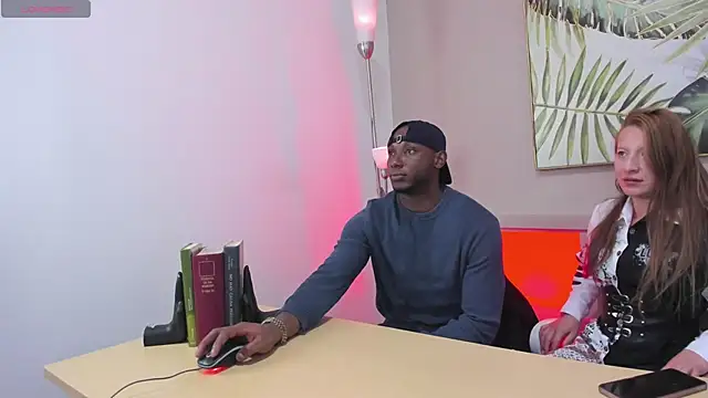 Snapshot of carter_sophia_ chatting on 03.06.25 carter sophia online show from 03.06.25