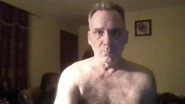 Snapshot of HunkofRock chatting on 11.22.25 HunkofRock online show from 11.22.25