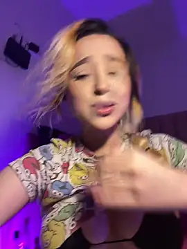 Snapshot of Amorkiss_ chatting on 02.26.26 Amorkiss online show from 02.26.26