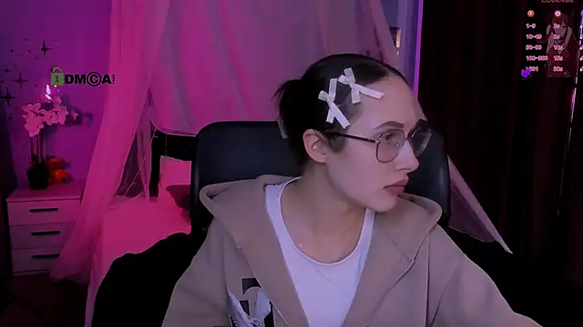 mona cloud online show from 04.21.26