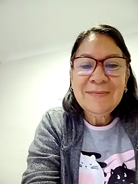 Snapshot of victoria_wayne chatting on 04.17.26 victoria wayne online show from 04.17.26