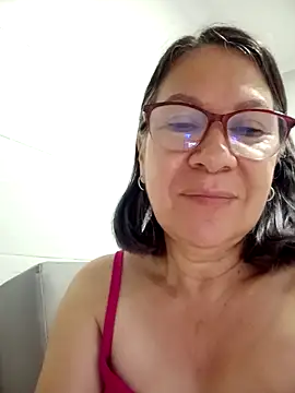 Snapshot of victoria_wayne chatting on 05.02.26 victoria wayne online show from 05.02.26