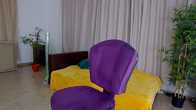 Snapshot of Perfect_Moans chatting on 03.08.25 Perfect Moans online show from 03.08.25