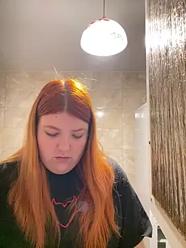 Snapshot of Dreamy_Desire chatting on 03.17.25 Dreamy Desire online show from 03.17.25